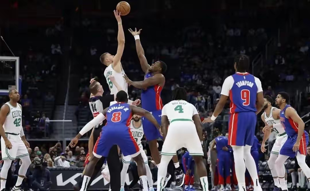 开云体育官方入口凯尔特人队防守崩盘，惨遭对手狂轰猛炸，资源业务.